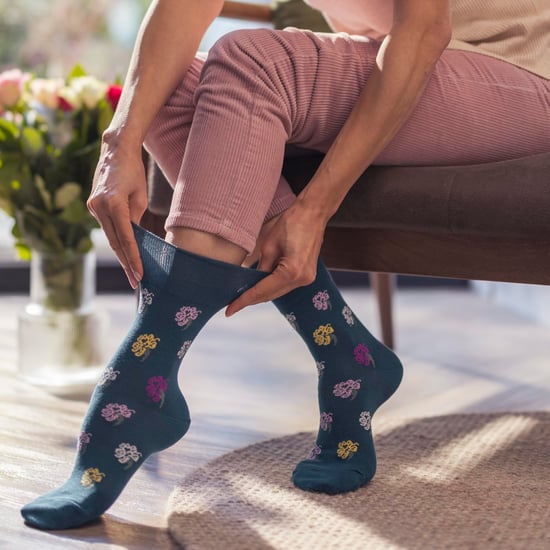 6 Pairs Ladies Non Elastic Soft Top Diabetic Socks - Image 4