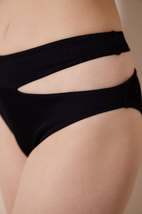 Midjehöga Cut-Out Hipster Bikiniunderdelar - Image 4