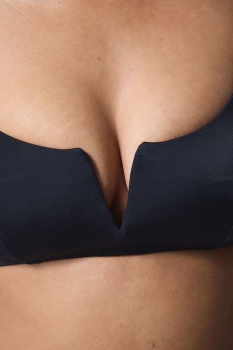 Solid Cut-Out Underwire Bikini Top - Image 4