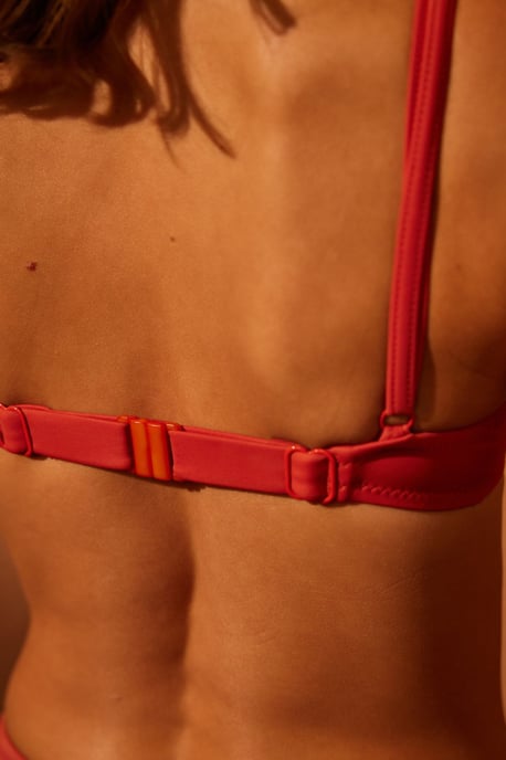 Solid Underwire Bikiniöverdel - Image 4