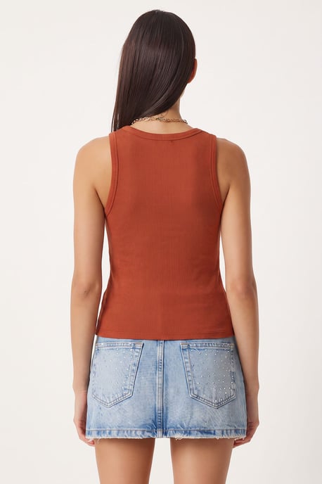 Fitted U Collar Knitted 2- Pack Tank Top - Image 3