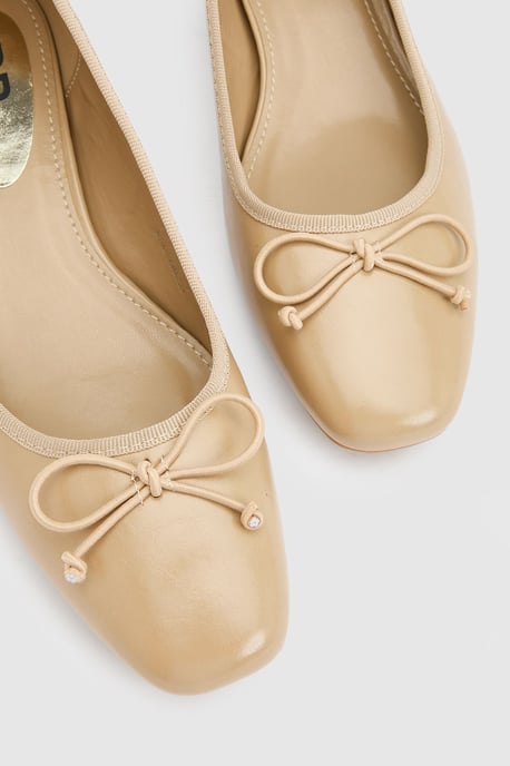 Gracie Faux Patent Leather Bow Detail Low Block Heel Court Shoes - Image 3
