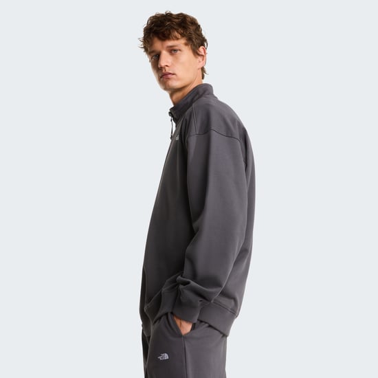 U Essential Light Relaxed 1/4 Zip Crew TNF - Image 3