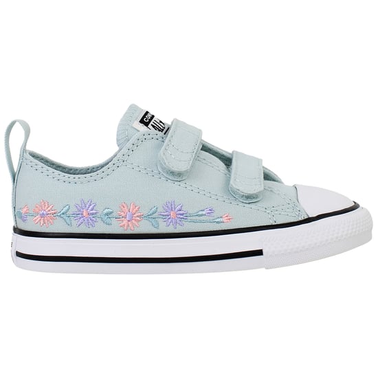 Converse Chuck Taylor 2V OX Kids Light Blue Plimsolls - Image 1