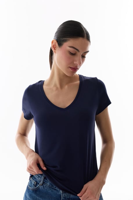 Oversized V-Neck Long T-Shirt - Image 2