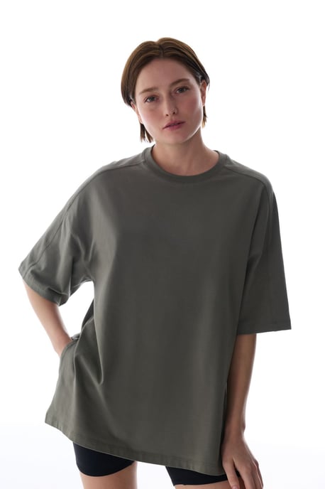 Oversized lång t-shirt i bomullsblandning med rund hals - Image 2