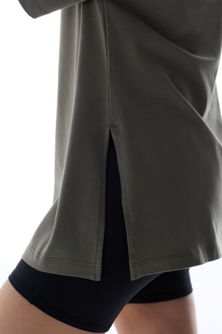 Oversized lång t-shirt i bomullsblandning med rund hals - Image 5