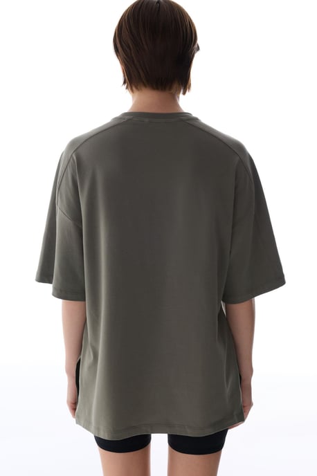 Oversized lång t-shirt i bomullsblandning med rund hals - Image 6