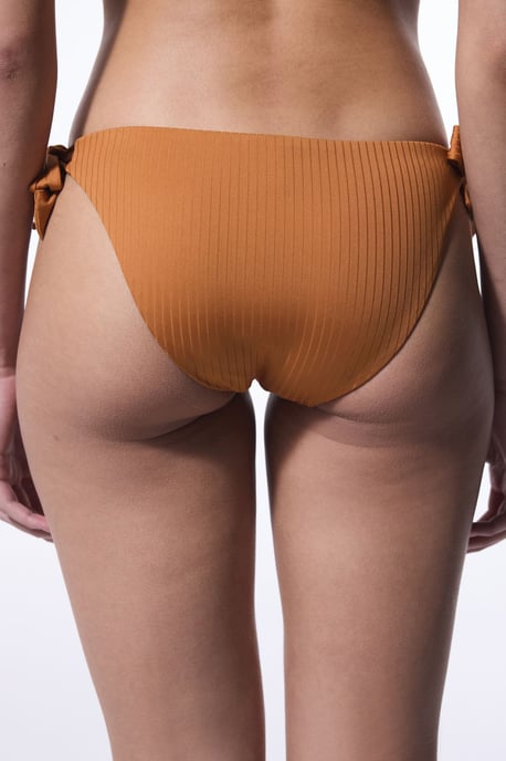 Lage Taille Geribbelde Braziliaanse Bikini Bottoms - Image 3