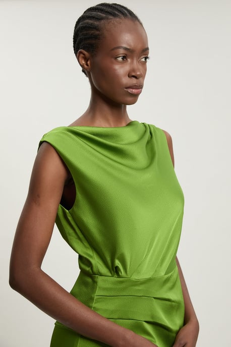 Textured Satin Ruffle Detail Sleeveless Midi Dress - Image 4