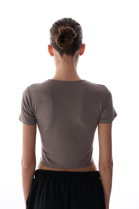 Damkortärmad rundhalsad T-shirt - Image 5