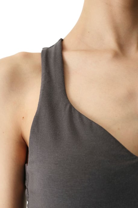 Sleeveless V-neck Backless Thong Bodysuit - Image 3