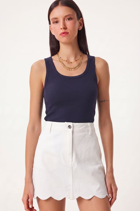 Fitted U Collar Knitted 2- Pack Tank Top - Image 2