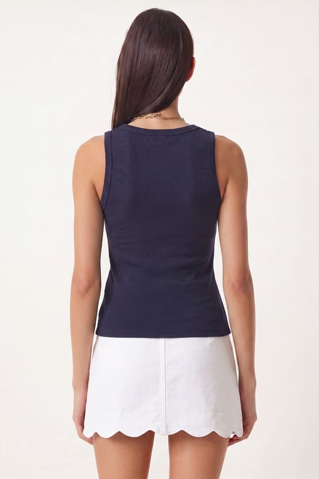 Fitted U Collar Knitted 2- Pack Tank Top - Image 3