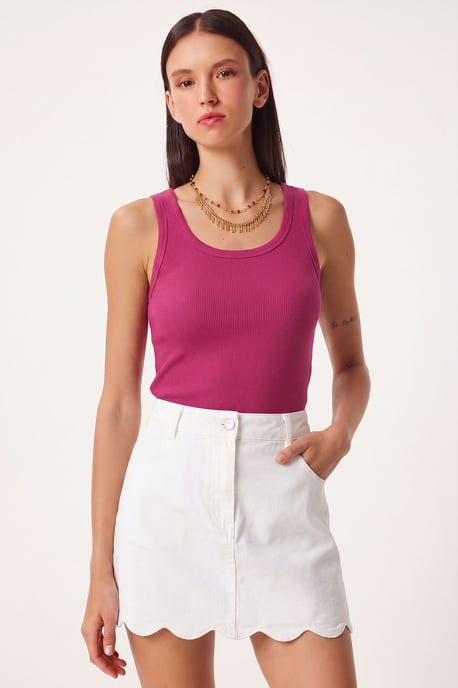 Fitted U Collar Knitted 2- Pack Tank Top - Image 4