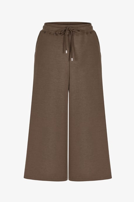 Mid-waist Oversized Knit Culotte Shorts - Image 5
