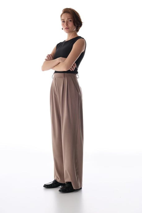 High-Waist Wide-Leg Pleated Trousers - Image 4
