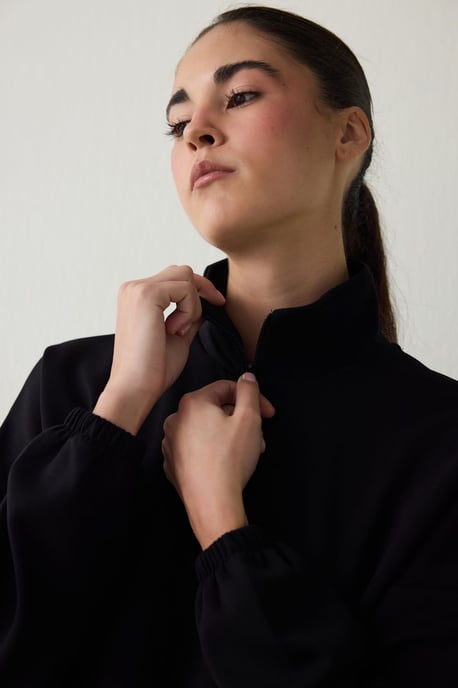 Dames Crop Half-zip Sweatshirt - Image 3