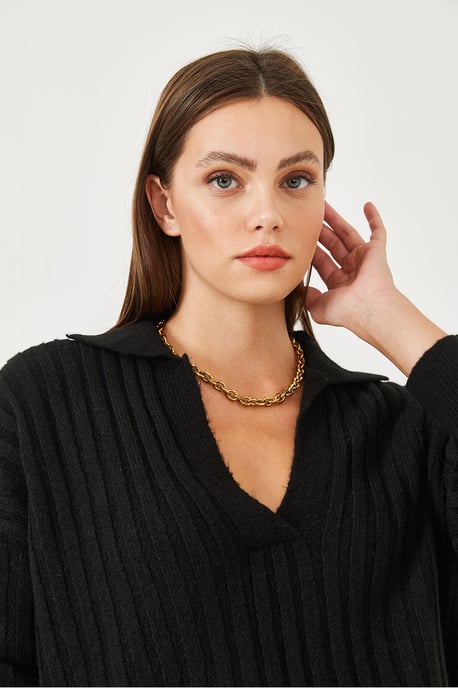 Relaxed Fit V-Neck Sweater - Image 4