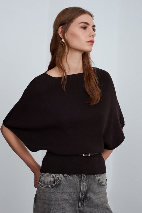 Belted Boat Neck Knit Sweater - Image 2