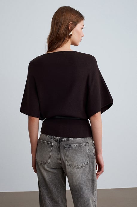 Belted Boat Neck Knit Sweater - Image 3