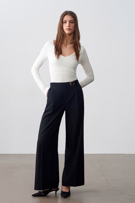 Slim Fit V-hals Gebreide Blouse - Image 4
