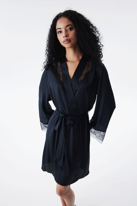 Women's Short Knit Robe With Tie Waist - Image 2