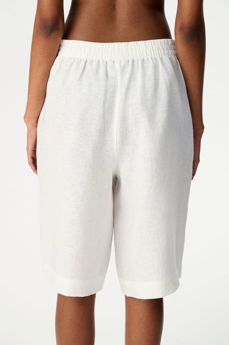 Women's Linen Tailored Pull-On Shorts - Image 2