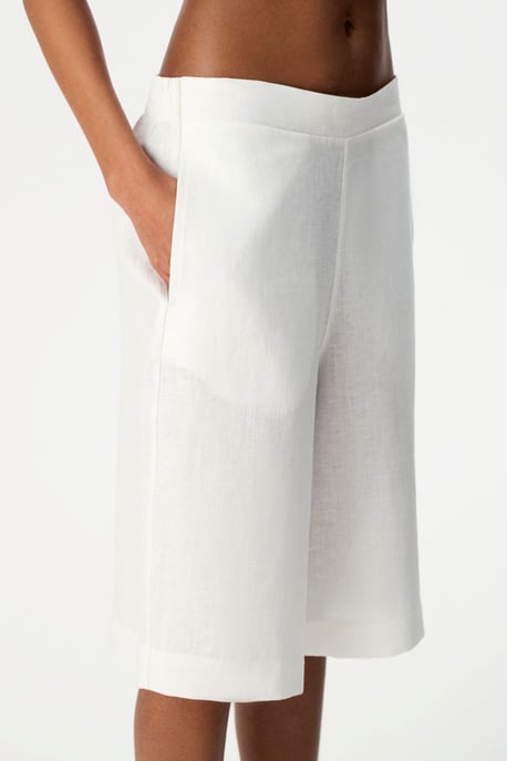 Women's Linen Tailored Pull-On Shorts - Image 3