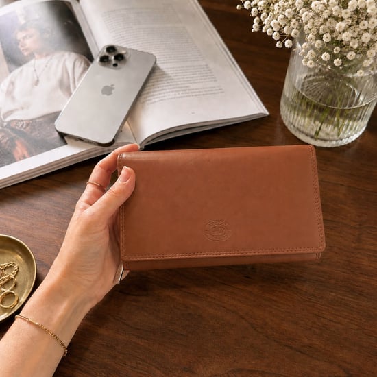 Women’s Large Leather RFID Purse Wallet in Tan - Image 2