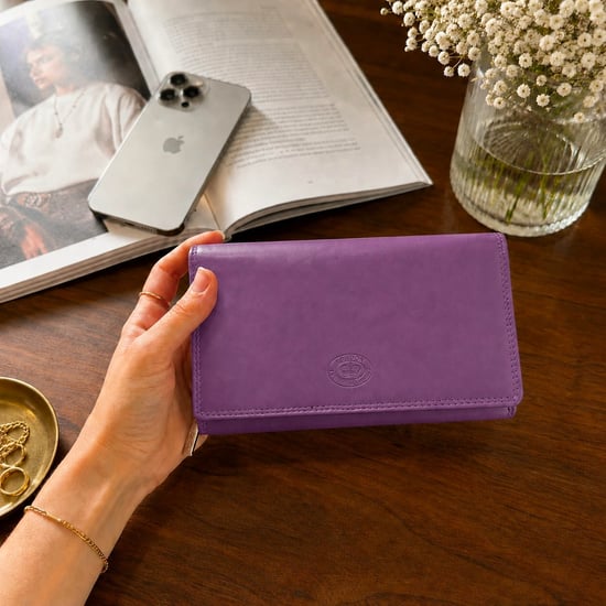 Women’s Large Leather RFID Purse Wallet in Lilac - Image 2