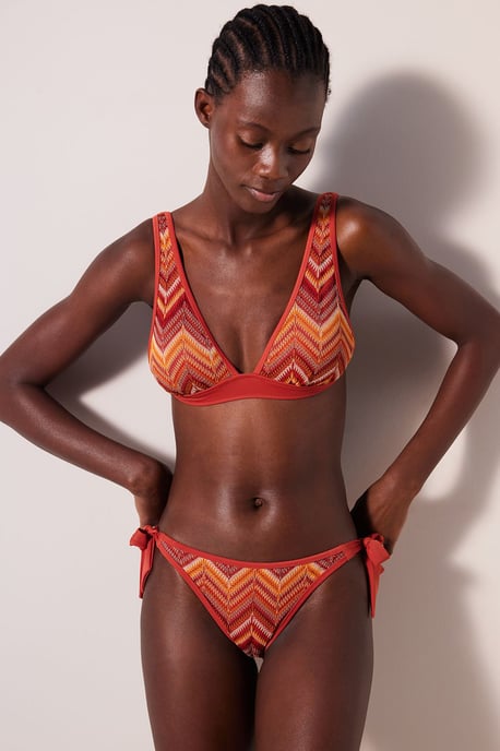 Lågmidjade brasilianska bikiniunderdelar med rosettdetalj - Image 3