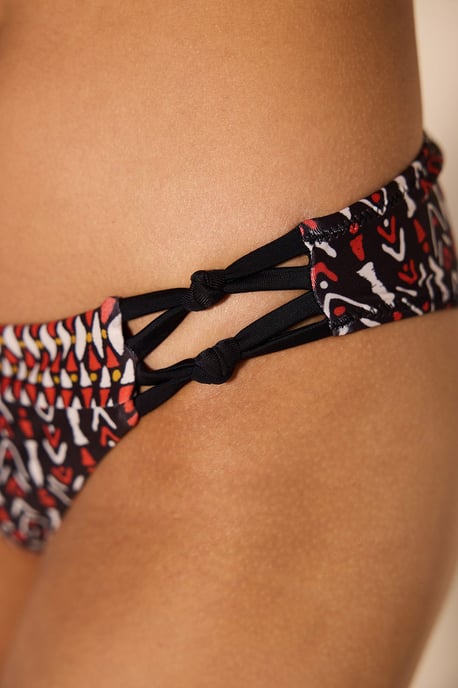 Geometriska Utkärningar Hipster Bikinibyxor - Image 4