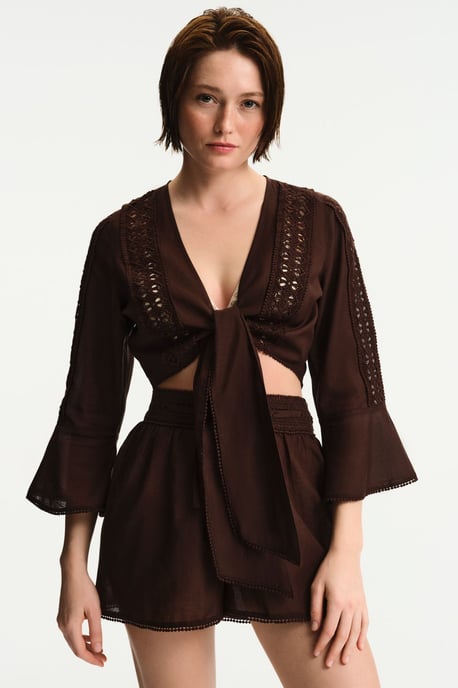 Kort blus med knytdetalj - Image 1