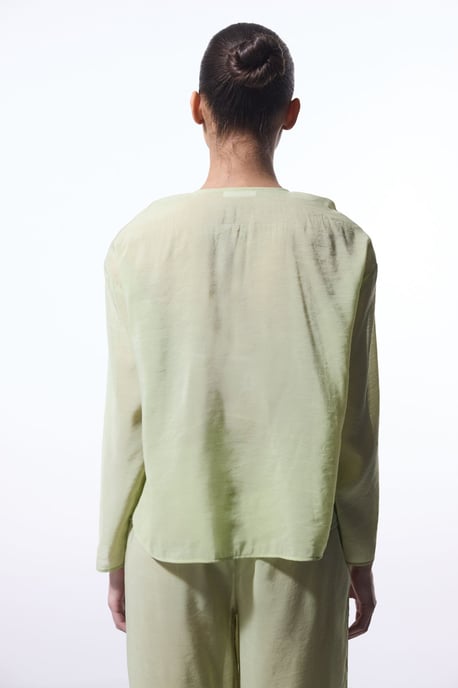 Oversized V-neck Tie-front Midi Kimono - Image 3