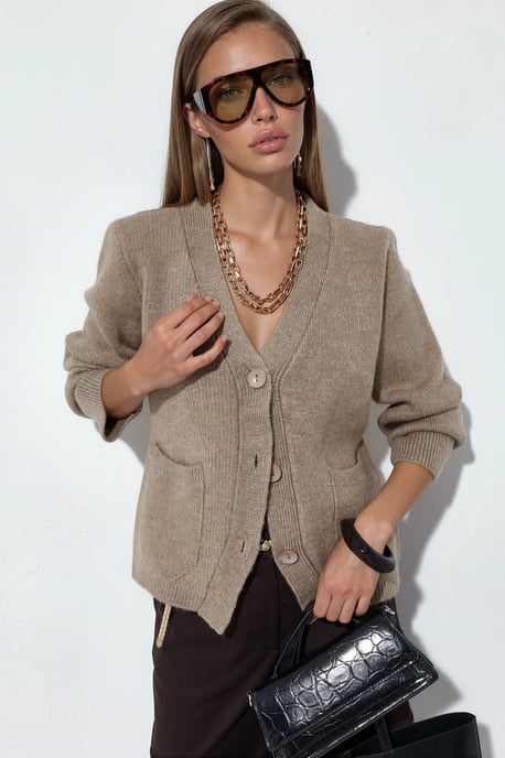 Women's Ribbed V-neck Button Cardigan - Image 1