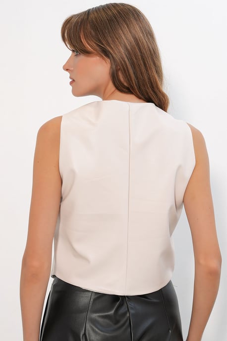 Faux Leather V-Neck Buttoned Crop Vest - Image 6