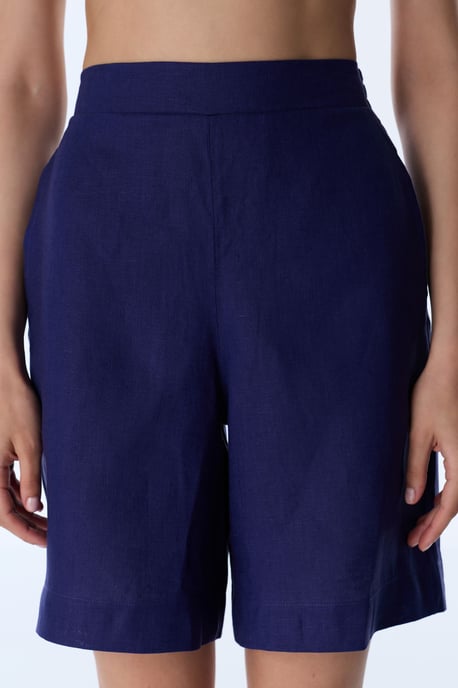 Mid-Waist Linen Wide-Leg Shorts - Image 1