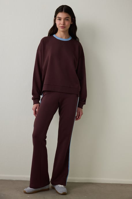 Oversized Troje Med Rund Hals - Image 2