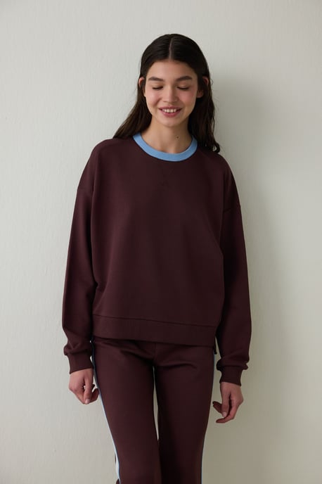 Oversized Troje Med Rund Hals - Image 3