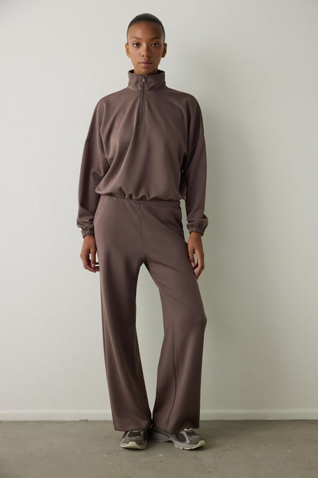Dames Crop Half-zip Sweatshirt - Image 3