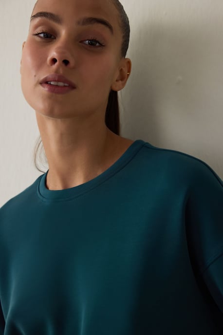 Effen Crew Neck Midi Sweatshirt - Image 3