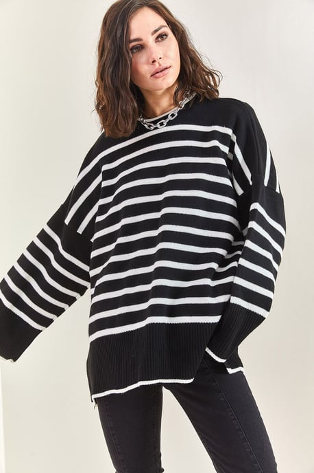 Oversized Striped Knit Sweater with Ribbed Detail - Image 5