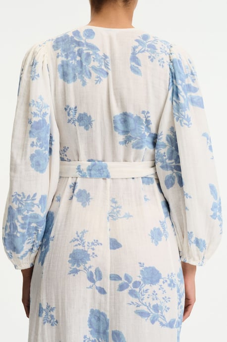 Blommig Off-Shoulder Maxiklänning med Bälte - Image 5