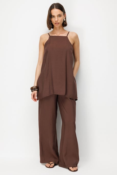 Brede-Pijpen Halter Jumpsuit - Image 3