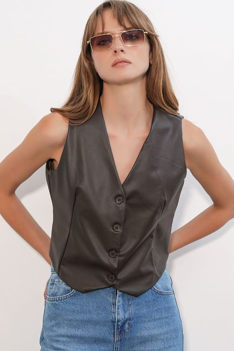 Faux Leather V-Neck Buttoned Crop Vest - Image 1