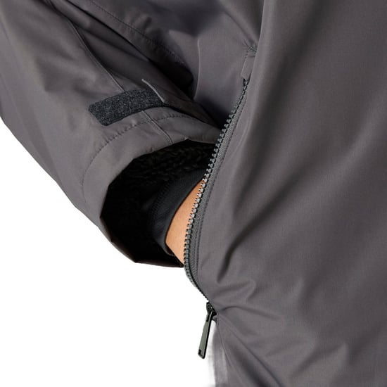 Regatta Professional Waterpoof Changing Robe - Image 4