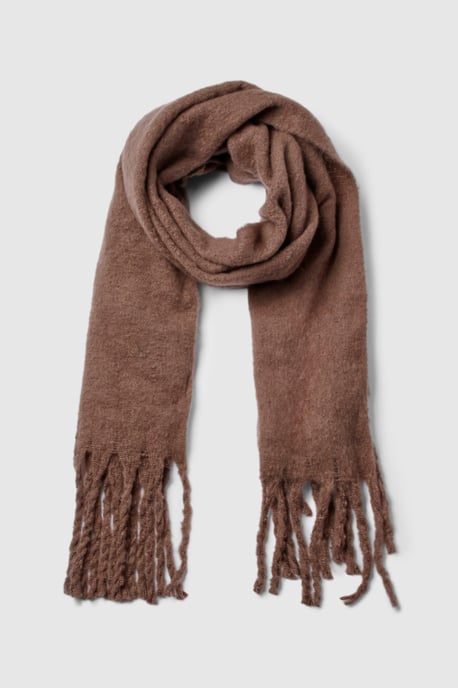 Chunky Oversized Fringe Scarf - Image 2