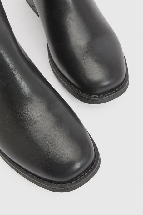Tab Detail Chelsea Boots - Image 5