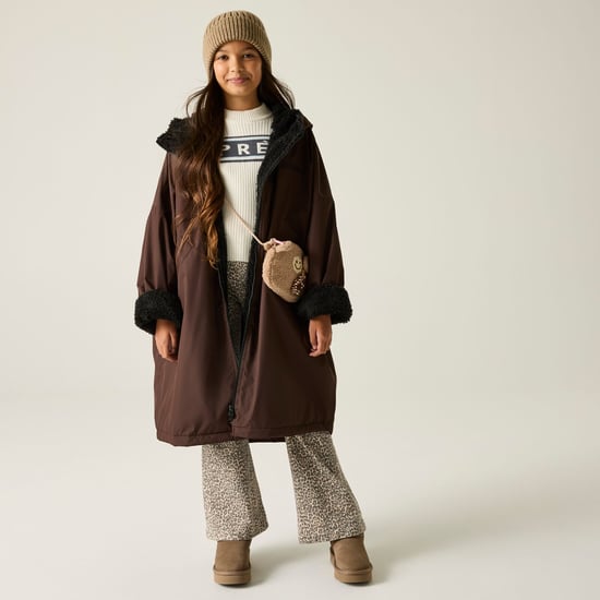 Regatta Kids Spirit Of Adventure Hooded Waterproof Warm Drying Changing Robe - Image 2